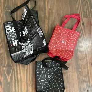 Lululemon reusable bags